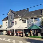 Chez Phil