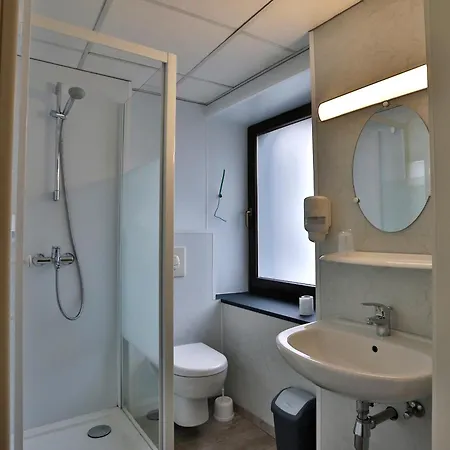 Hotell Chez Phil 2*