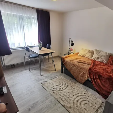 Chez Phil Hotell 2*